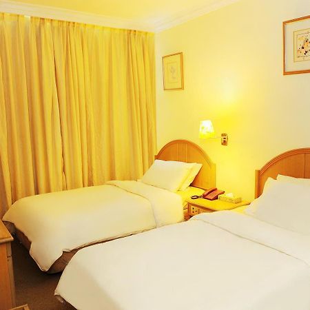Borneo Hotel Kuching Exterior photo
